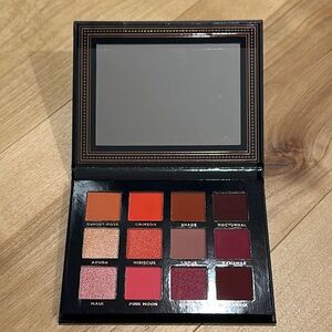 Ace Beaute Eyeshadow Palette